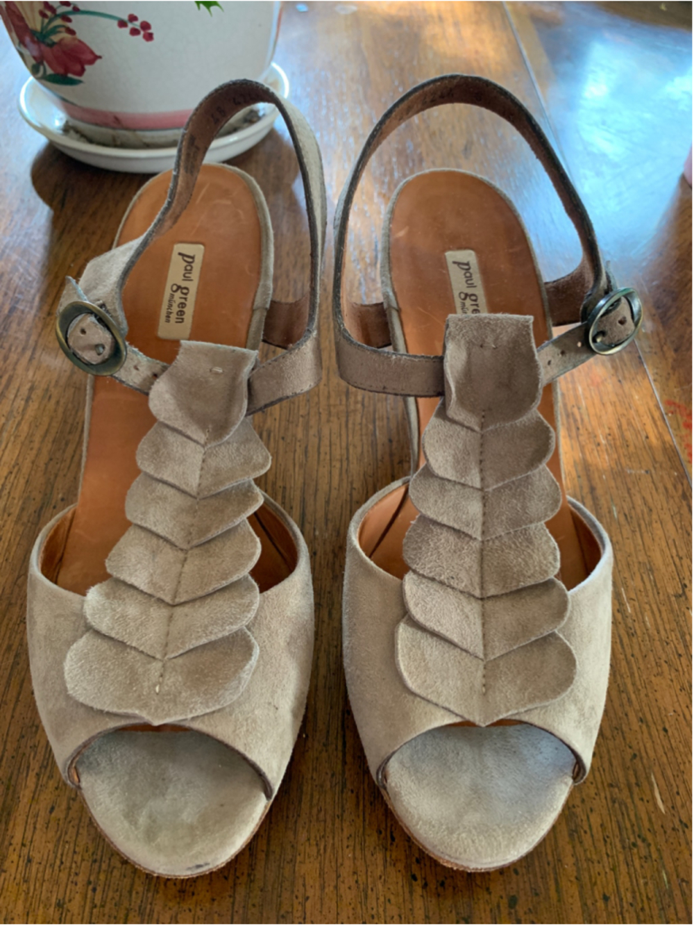 Women's Paul Green Suede T Strap Slingback Heels Size 8.5 Beige Tan